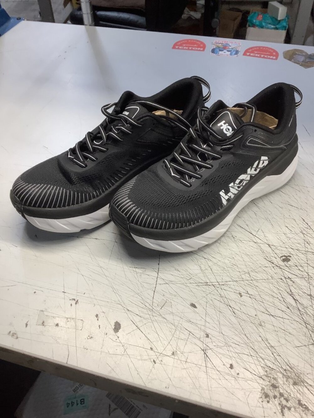 Hoka One One Bondi 7 Men's Size 8 Running Shoes Black White